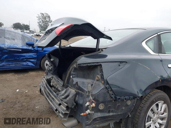 2016 Nissan Altima S with VIN 1N4AL3APXGN360615, listed as a IAAI auction lot 41866447 with 141,060 mi miles and . Bid and sale history available at DreamBid. Image 6.