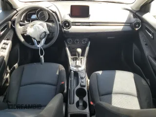 2016 Scion iA z VIN 3MYDLBZV6GY141773, wystawiony jako Copart lot #58448315 z przebiegiem Nie podano mil oraz Szkoda całkowita • Salvage title. Historia ofert i sprzedaży dostępna na DreamBid. Obrazek 8.