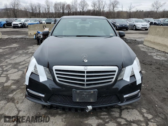 2012 Mercedes-Benz E 350 Luxury with VIN WDDHF8JB3CA624167, listed as a Copart auction lot 52802215 with 87,989 mi miles and Salvage title. Bid and sale history available at DreamBid. Image 5.