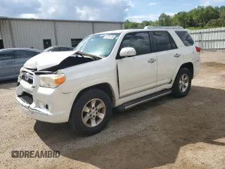 2010 Toyota 4Runner SR5 z VIN JTEZU5JR3A5003352, wystawiony jako Copart lot #52918785 z przebiegiem 177 705 mil mil oraz Szkoda całkowita • Salvage title. Historia ofert i sprzedaży dostępna na DreamBid. Obrazek 1.