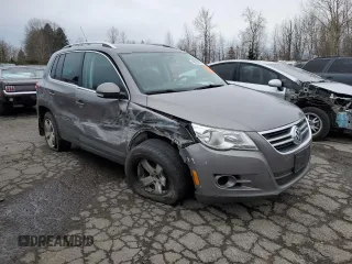 2010 Volkswagen Tiguan SEL with VIN WVGBV7AX6AW514766, listed as a Copart auction lot 45982075 with Not Provided miles and Clean Title. Bid and sale history available at DreamBid. Image 4.