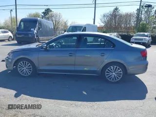2011 Volkswagen Jetta SEL с VIN 3VWLZ7AJ2BM078649, выставлен на аукционе IAAI как лот 41778648 с пробегом 173 367 миль миль и . История ставок и продаж доступна на DreamBid. Изображение 14.