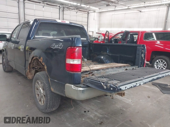 2005 Ford F-150 XLT с VIN 1FTPW14595FA76040, выставлен на аукционе IAAI как лот 42401059 с пробегом 234 968 миль миль и . История ставок и продаж доступна на DreamBid. Изображение 3.