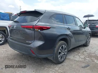 2023 Toyota Highlander L with VIN 5TDKDRBHXPS017948, listed as a IAAI auction lot 42370265 with 17,768 mi miles and . Bid and sale history available at DreamBid. Image 4.