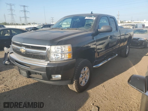 2011 Chevrolet Silverado 1500 LT with VIN 1GCRKSE09BZ387197, listed as a Copart auction lot 71492374 with 232,862 mi miles and Salvage Title. Bid and sale history available at DreamBid. Image 1.