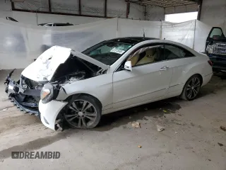 2014 Mercedes-Benz E 350 with VIN WDDKJ8JB2EF275142, listed as a Copart auction lot 57613665 with 84,206 mi miles and Salvage title. Bid and sale history available at DreamBid. Image 1.