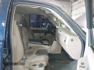 2002 Chevrolet Avalanche z VIN 3GNEC13TX2G346829, wystawiony jako IAAI lot #42265401 z przebiegiem Nie podano mil oraz . Historia ofert i sprzedaży dostępna na DreamBid. Obrazek 5.