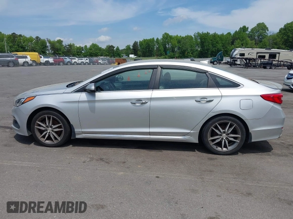 2015 Hyundai Sonata Sport with VIN 5NPE34AB1FH093398, listed as a IAAI auction lot 42178214 with 172,018 mi miles and . Bid and sale history available at carsss.com. Image 14.