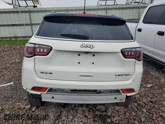 2019 Jeep Compass Limited z VIN 3C4NJDCB0KT599043, wystawiony jako Copart lot #56011245 z przebiegiem Nie podano mil oraz Szkoda całkowita • Salvage title. Historia ofert i sprzedaży dostępna na DreamBid. Obrazek 6.