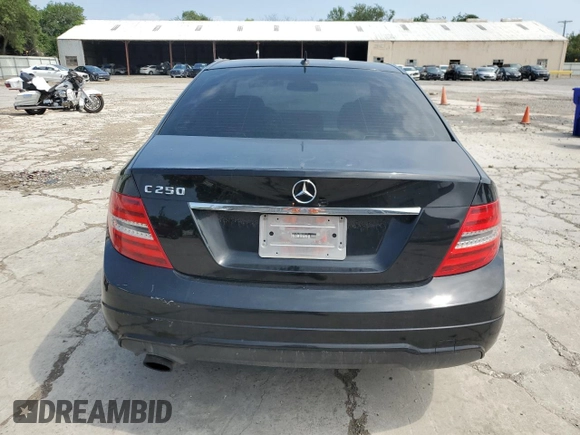 2014 Mercedes-Benz C 250 Sport z VIN WDDGF4HB9EA934191, wystawiony jako Copart lot #56050175 z przebiegiem 186 887 mil mil oraz Szkoda całkowita • Salvage title. Historia ofert i sprzedaży dostępna na DreamBid. Obrazek 6.
