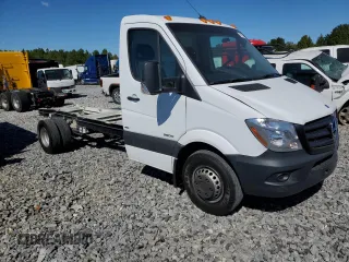 2015 Mercedes-Benz Sprinter Chassis with VIN WDAPF4CC8F9631368, listed as a Copart auction lot 74510414 with 262,356 mi miles and Clean Title. Bid and sale history available at carsss.com. Image 4.
