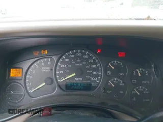 2001 Chevrolet Tahoe LT z VIN 1GNEC13TX1R172937, wystawiony jako IAAI lot #42199690 z przebiegiem 256 923 mil mil oraz . Historia ofert i sprzedaży dostępna na DreamBid. Obrazek 7.
