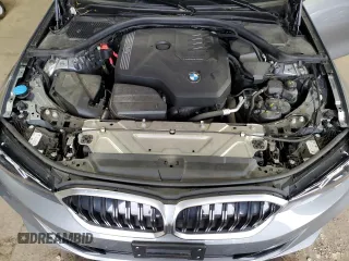 2024 BMW 3 Series 330i xDrive z VIN 3MW89FF03R8E39440, wystawiony jako Copart lot #58980965 z przebiegiem 32 699 mil mil oraz Czysty tytuł • Clean title. Historia ofert i sprzedaży dostępna na DreamBid. Obrazek 11.