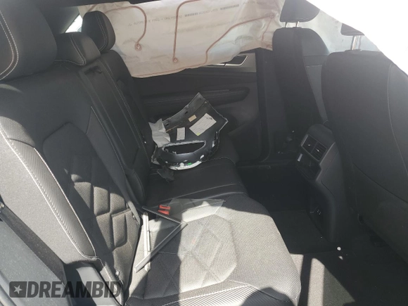 2024 Volkswagen Atlas SE z VIN 1V2WE2CA7RC259140, wystawiony jako Copart lot #54917825 z przebiegiem Nie podano mil oraz Szkoda całkowita • Salvage title. Historia ofert i sprzedaży dostępna na DreamBid. Obrazek 11.