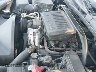 2005 Jeep Grand Cherokee Laredo с VIN 1J4HS48N15C732464, выставлен на аукционе IAAI как лот 42889639 с пробегом 185 945 миль миль и . История ставок и продаж доступна на DreamBid. Изображение 12.