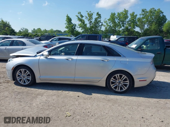 2014 Lincoln MKZ Hybrid with VIN 3LN6L2LU5ER822663, listed as a IAAI auction lot 42656735 with 122,025 mi miles and . Bid and sale history available at DreamBid. Image 14.