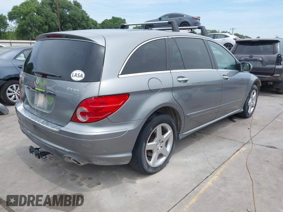 2010 Mercedes-Benz R 350 with VIN 4JGCB6FE2AA111332, listed as a IAAI auction lot 42043115 with 159,760 mi miles and . Bid and sale history available at DreamBid. Image 4.