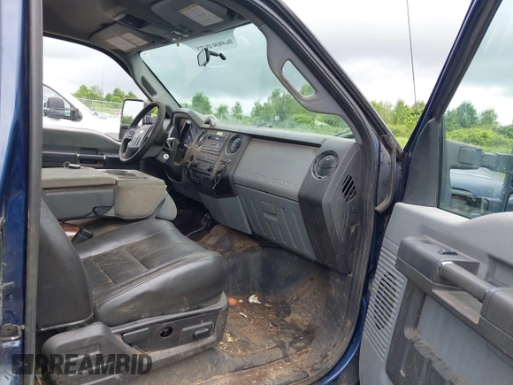 2011 Ford F-250 XL with VIN 1FT7X2B61BEB00699, listed as a IAAI auction lot 42662479 with 148,483 mi miles and . Bid and sale history available at DreamBid. Image 5.