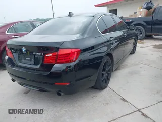 2011 BMW 5 Series 535i z VIN WBAFR7C55BC600687, wystawiony jako IAAI lot #42287337 z przebiegiem 213 734 mil mil oraz . Historia ofert i sprzedaży dostępna na DreamBid. Obrazek 4.