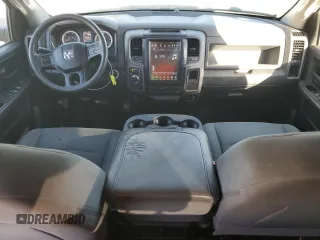 2018 Ram 1500 Express z VIN 1C6RR6KG6JS141596, wystawiony jako Copart lot #76945554 z przebiegiem 66 153 mil mil oraz Szkoda całkowita • Salvage title. Historia ofert i sprzedaży dostępna na DreamBid. Obrazek 8.