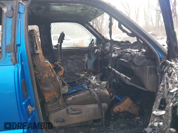 2000 Dodge 1500 with VIN 3B7HF13Z0YG154183, listed as a IAAI auction lot 41642949 with Not Provided miles and . Bid and sale history available at DreamBid. Image 5.