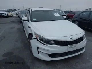 2017 Kia Optima LX z VIN 5XXGT4L37HG151723, wystawiony jako IAAI lot #42024328 z przebiegiem 102 257 mil mil oraz . Historia ofert i sprzedaży dostępna na DreamBid. Obrazek 1.