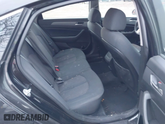 2018 Hyundai Sonata Limited with VIN 5NPE34AF8JH610692, listed as a IAAI auction lot 41503265 with 137,599 mi miles. Bid and sale history available at carsss.com. Image 8.