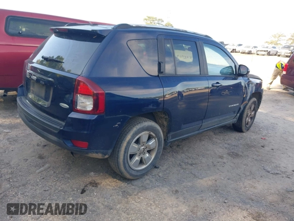 2014 Jeep Compass Latitude with VIN 1C4NJCEAXED531969, listed as a IAAI auction lot 42009220 with 189,303 mi miles. Bid and sale history available at carsss.com. Image 4.