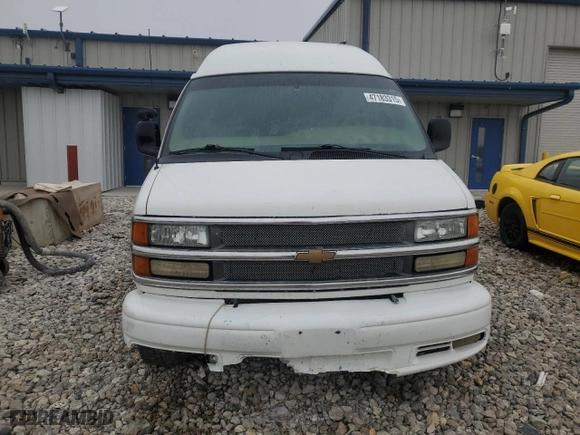 2002 Chevrolet Express Van with VIN 1GBFG15R321139608, listed as a Copart auction lot 47183315 with 142,468 mi miles and Clean Title. Bid and sale history available at carsss.com. Image 5.