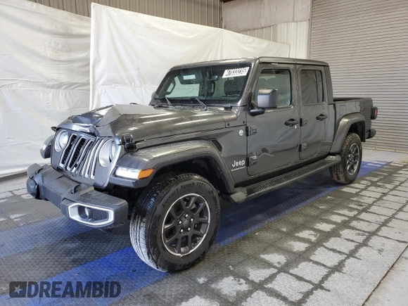 2023 Jeep Gladiator Overland z VIN 1C6HJTFGXPL560873, wystawiony jako Copart lot #47033235 z przebiegiem Nie podano mil oraz Czysty tytuł • Clean title. Historia ofert i sprzedaży dostępna na DreamBid. Obrazek 1.