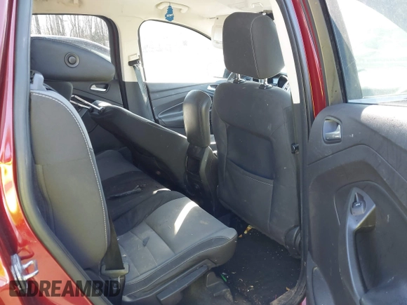 2015 Ford Escape SE with VIN 1FMCU9GX7FUC33881, listed as a IAAI auction lot 41397702 with 157,914 mi miles. Bid and sale history available at carsss.com. Image 8.