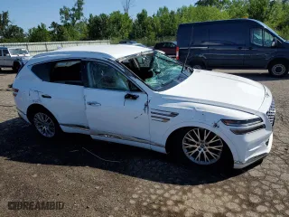 2024 Genesis GV80 with VIN KMUHBDSB3RU178524, listed as a Copart auction lot 61326644 with 11,890 mi miles and Non Repairable. Bid and sale history available at carsss.com. Image 4.
