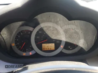 2010 Toyota RAV4 z VIN 2T3ZF4DV0AW050199, wystawiony jako Copart lot #63526535 z przebiegiem 127 022 mil mil oraz Szkoda całkowita • Salvage title. Historia ofert i sprzedaży dostępna na DreamBid. Obrazek 9.