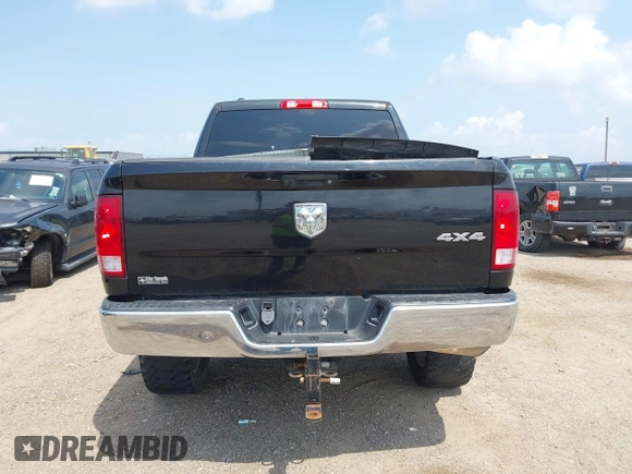 2018 Ram 1500 Express z VIN 1C6RR7KT4JS147562, wystawiony jako IAAI lot #42129188 z przebiegiem 125 332 mil mil oraz . Historia ofert i sprzedaży dostępna na DreamBid. Obrazek 16.