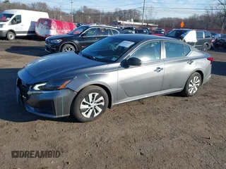 2024 Nissan Altima S with VIN 1N4BL4BV5RN330433, listed as a IAAI auction lot 41761937 with 11,815 mi miles and . Bid and sale history available at carsss.com. Image 2.