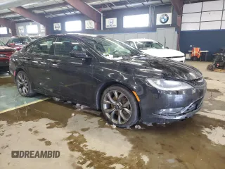 2015 Chrysler 200 S with VIN 1C3CCCDG9FN610640, listed as a Copart auction lot 44402165 with 199,196 mi miles and Clean Title. Bid and sale history available at carsss.com. Image 4.