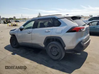 2020 Toyota RAV4 LE with VIN 2T3K1RFVXLC034798, listed as a Copart auction lot 50105965 with 42,011 mi miles and Clean Title. Bid and sale history available at DreamBid. Image 2.