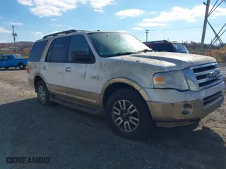 2012 Ford Expedition XLT with VIN 1FMJU1J51CEF49329, listed as a IAAI auction lot 40638151 with 109,450 mi miles. Bid and sale history available at carsss.com. Image 1.