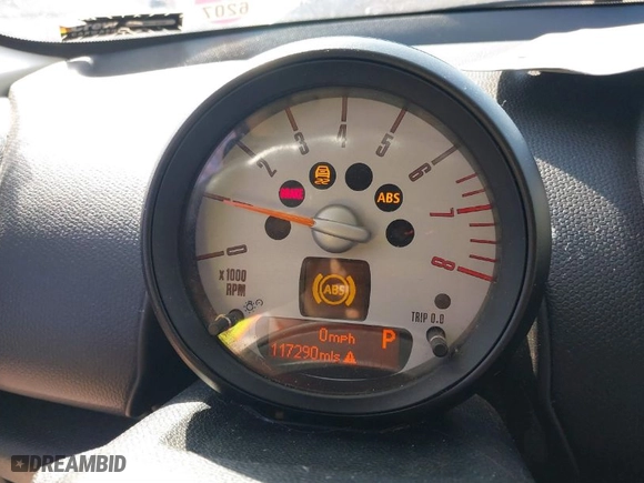 2012 MINI Cooper Countryman with VIN WMWZB3C51CWM03056, listed as a IAAI auction lot 41743353 with 117,290 mi miles. Bid and sale history available at carsss.com. Image 7.
