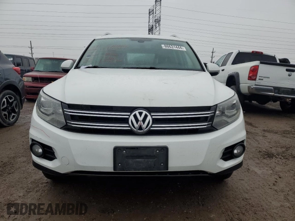 2016 Volkswagen Tiguan R-Line with VIN WVGBV7AX1GW543312, listed as a Copart auction lot 86631444 with 78,335 mi miles and Salvage Title. Bid and sale history available at DreamBid. Image 5.