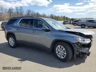 2020 Chevrolet Traverse LT Cloth with VIN 1GNEVGKW7LJ324957, listed as a Copart auction lot 52123615 with 28,135 mi miles and Salvage Title. Bid and sale history available at carsss.com. Image 4.