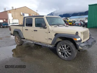 2020 Jeep Gladiator Sport S с VIN 1C6JJTAG0LL207187, выставлен на аукционе IAAI как лот 41559361 с пробегом 36 236 миль миль и . История ставок и продаж доступна на DreamBid. Изображение 13.