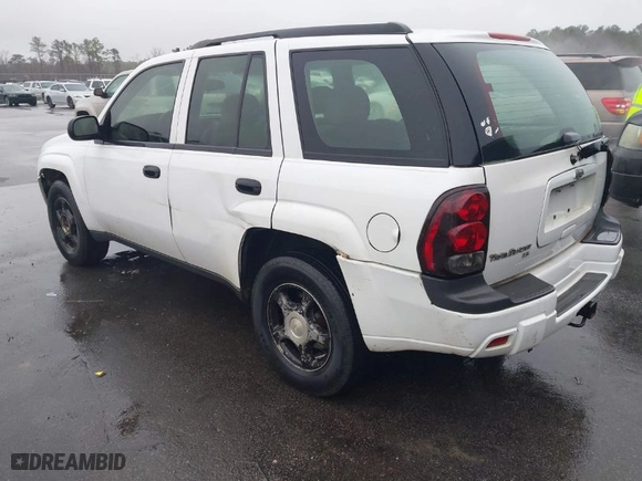 2007 Chevrolet TrailBlazer LT with VIN 1GNDS13SX72301640, listed as a IAAI auction lot 41570405 with 298,289 mi miles. Bid and sale history available at carsss.com. Image 3.