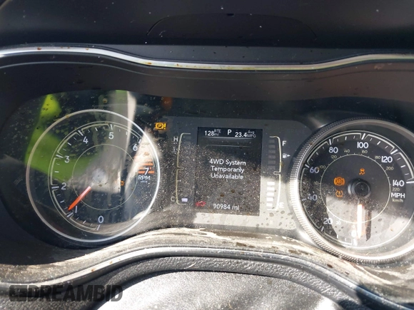 2019 Jeep Cherokee Latitude Plus with VIN 1C4PJMLBXKD229927, listed as a IAAI auction lot 42238552 with 90,984 mi miles and . Bid and sale history available at DreamBid. Image 7.