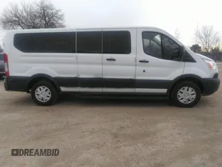 2018 Ford Transit Passenger XL z VIN 1FBZX2ZM6JKA56605, wystawiony jako IAAI lot #39020933 z przebiegiem 89 491 mil mil oraz . Historia ofert i sprzedaży dostępna na DreamBid. Obrazek 13.