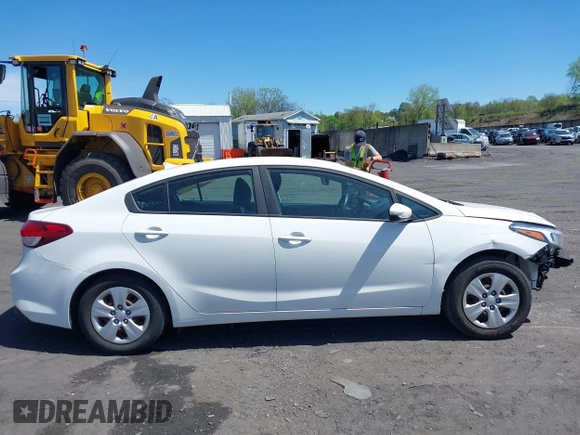 2018 Kia Forte LX with VIN 3KPFK4A76JE236023, listed as a IAAI auction lot 42168951 with 1 mi miles. Bid and sale history available at carsss.com. Image 12.