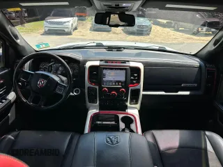 2016 Ram 1500 Rebel z VIN 1C6RR7YT9GS260844, wystawiony jako Copart lot #57285075 z przebiegiem 134 704 mil mil oraz Tytuł czysty. Historia ofert i sprzedaży dostępna na DreamBid. Obrazek 7.