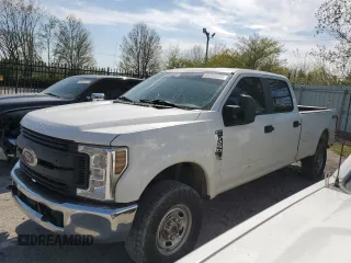 2018 Ford F-250 XL z VIN 1FT7W2B62JED06356, wystawiony jako Copart lot #49495945 z przebiegiem 159 794 mil mil oraz Czysty tytuł • Clean title. Historia ofert i sprzedaży dostępna na DreamBid. Obrazek 1.