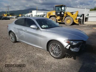 2017 Alfa Romeo Giulia Ti with VIN ZARFAECN6H7550369, listed as a Copart auction lot 37557893 with 14,876 mi miles. Bid and sale history available at carsss.com. Image 4.