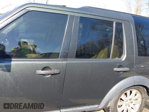 2006 Land Rover LR3 SE z VIN SALAE25466A353433, wystawiony jako IAAI lot #41639474 z przebiegiem 139 448 mil mil oraz . Historia ofert i sprzedaży dostępna na DreamBid. Obrazek 14.